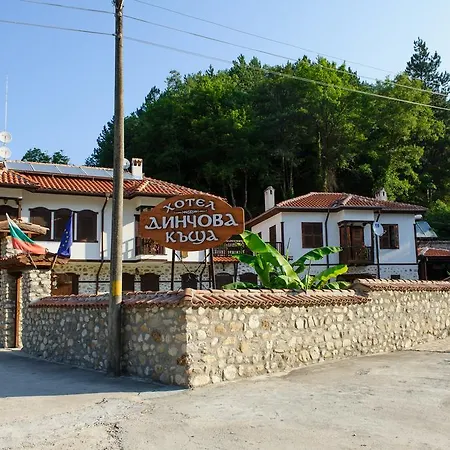 Family Dinchova Kushta Hotel Rozhen